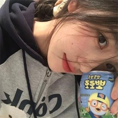 拥抱星星的月亮